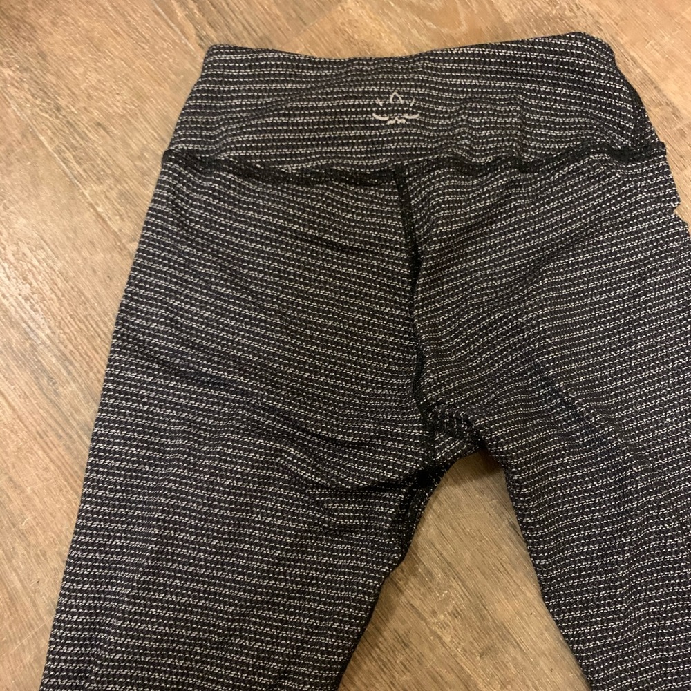 Beyond yoga high waist Capris xs